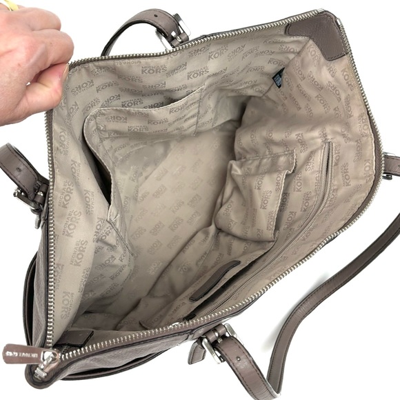 Michael Kors Mauve Gray Pebbled Leather Tote Bag in good condition. - Picture 10 of 16